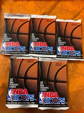 5 NBA 1991-92 Series 1 Hoops Basketball Trading Card Packs